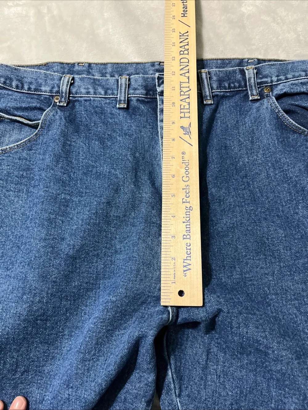 Wrangler Rugged Wear Jeans Mens 44x32 Blue Relaxed Fit Denim Classic 5 Pocket